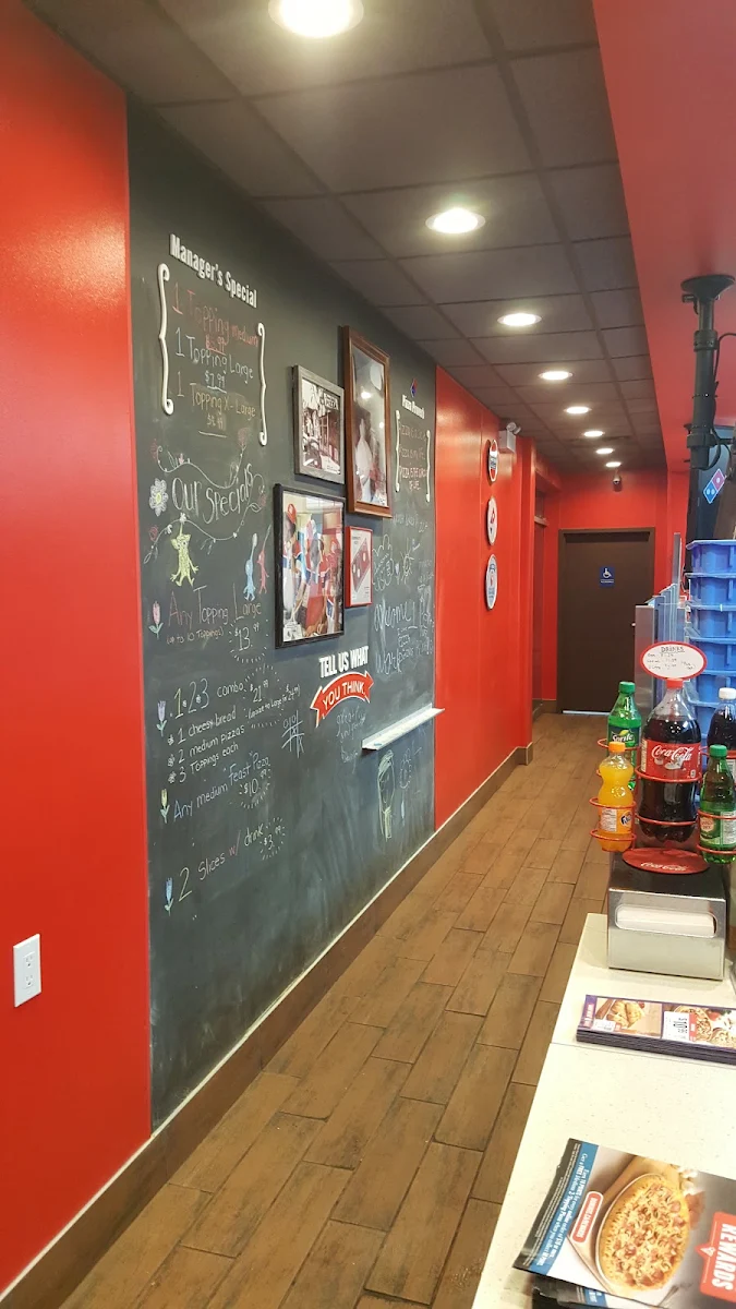 Menu, Domino's Pizza