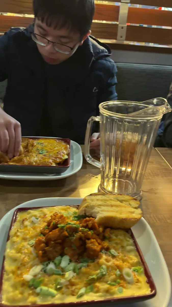 Food & drink, Boston Pizza