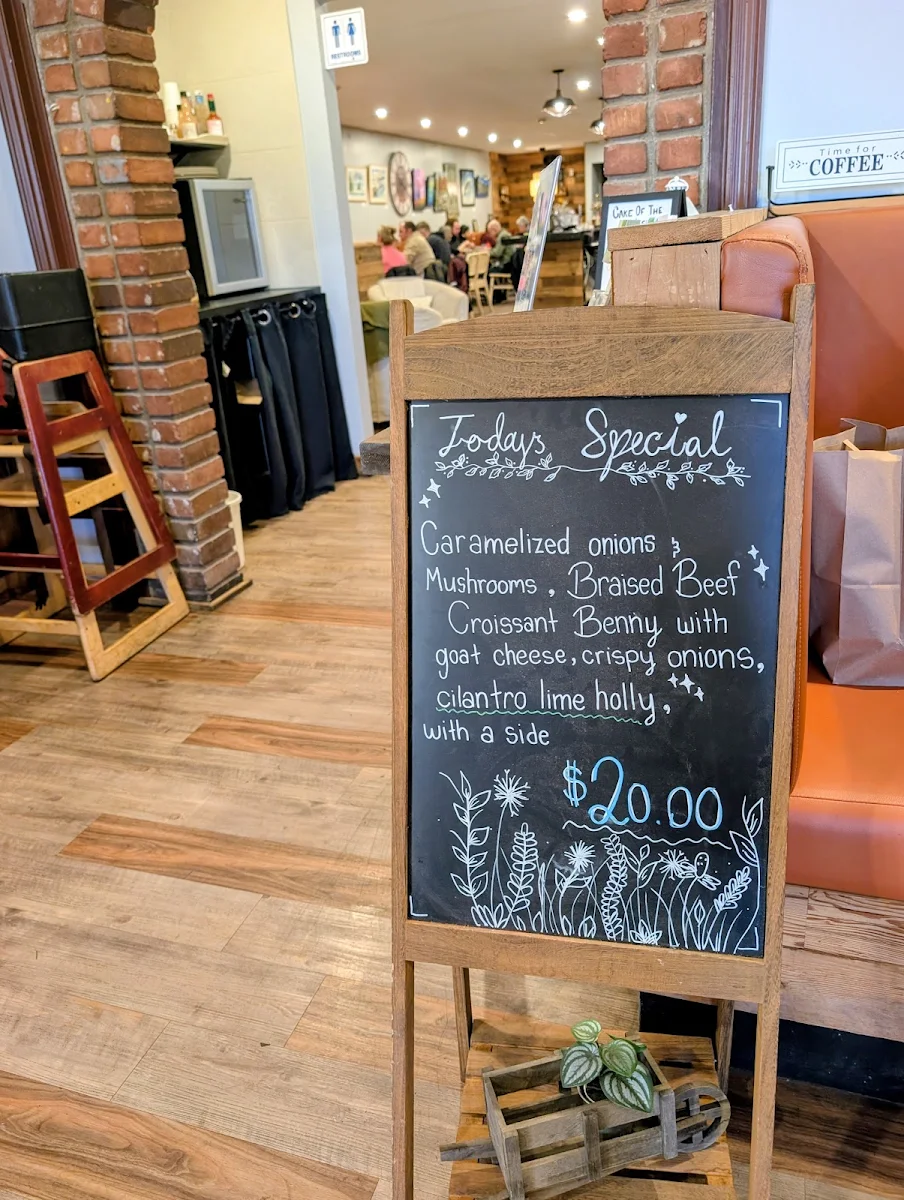 Menu, FRESKA Café & Eatery