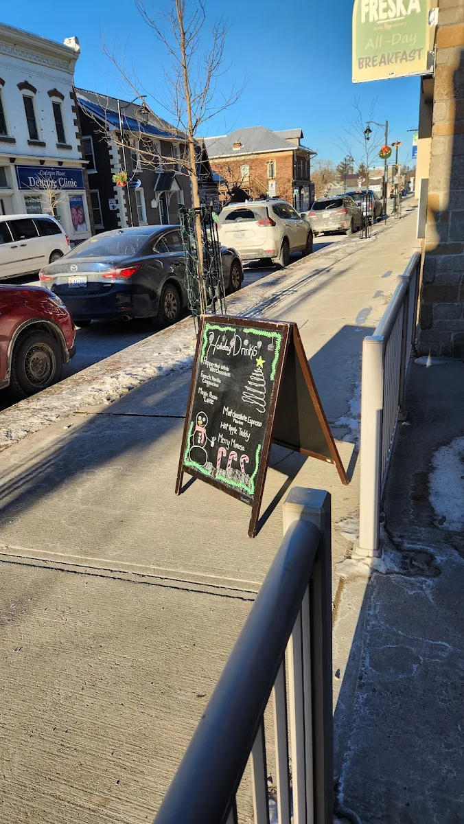 Menu, FRESKA Café & Eatery