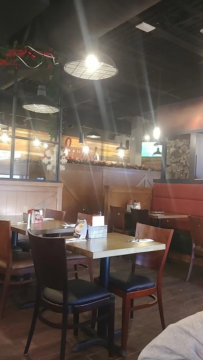 Vibe, Swiss Chalet