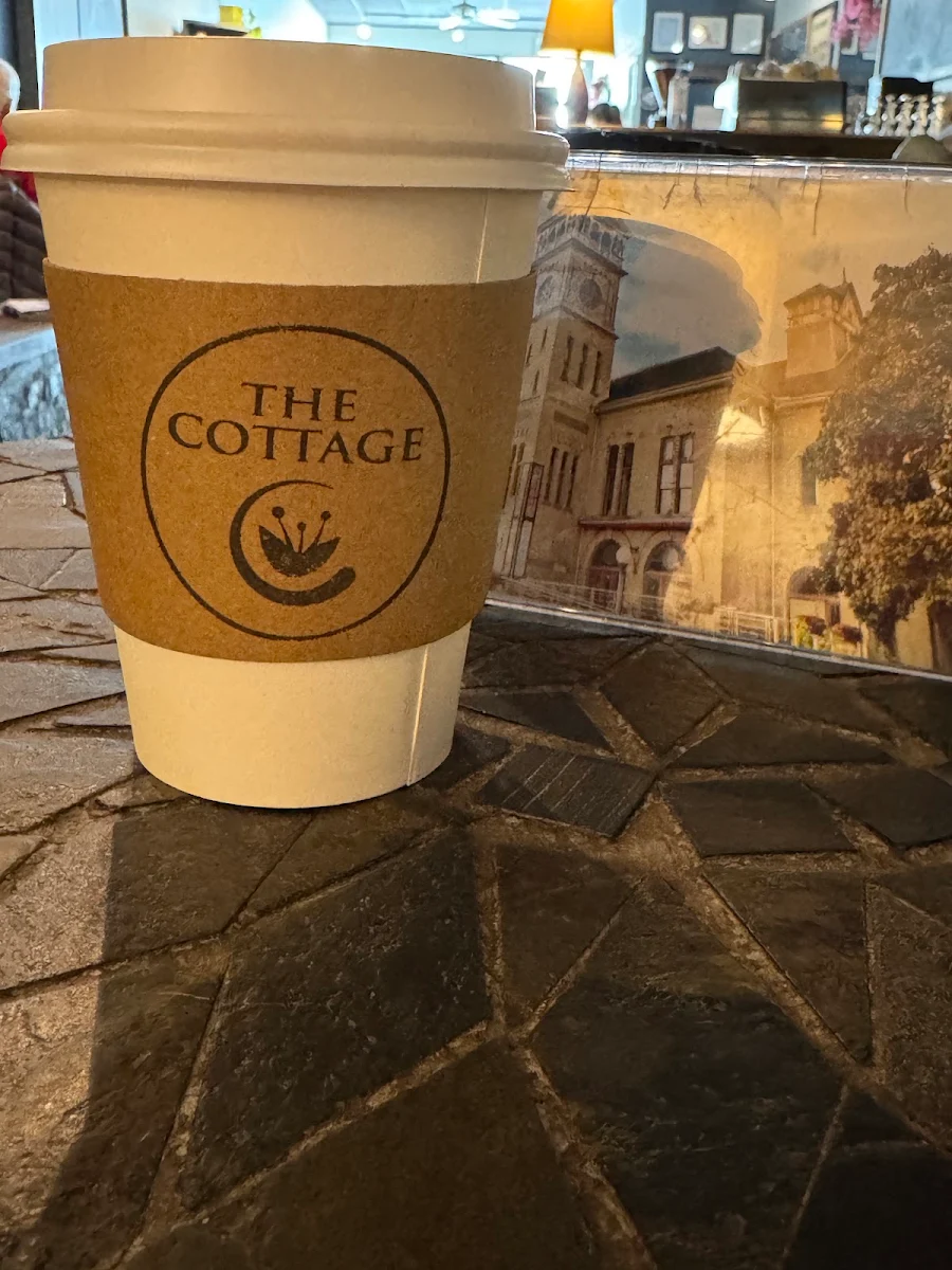Food & drink, The Cottage Petrolia