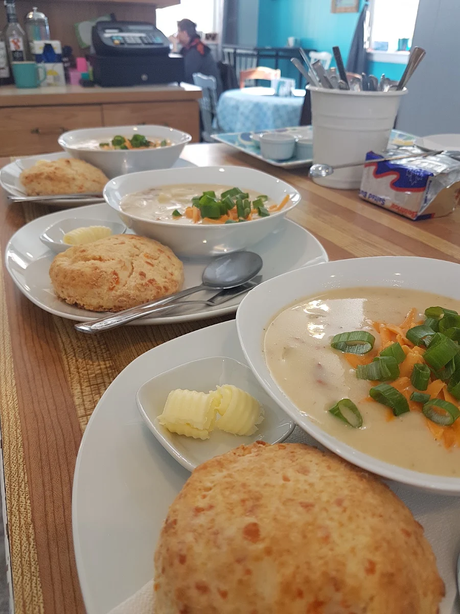 Food & drink, Just Bee-Cuzz Cafe