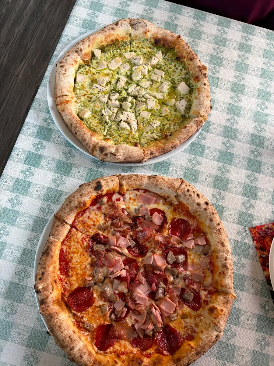 Food & drink, Mia Pizza