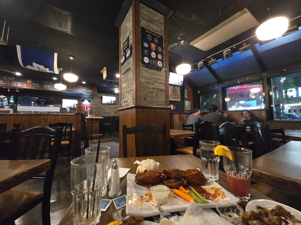 Food & drink, Crown & Dragon