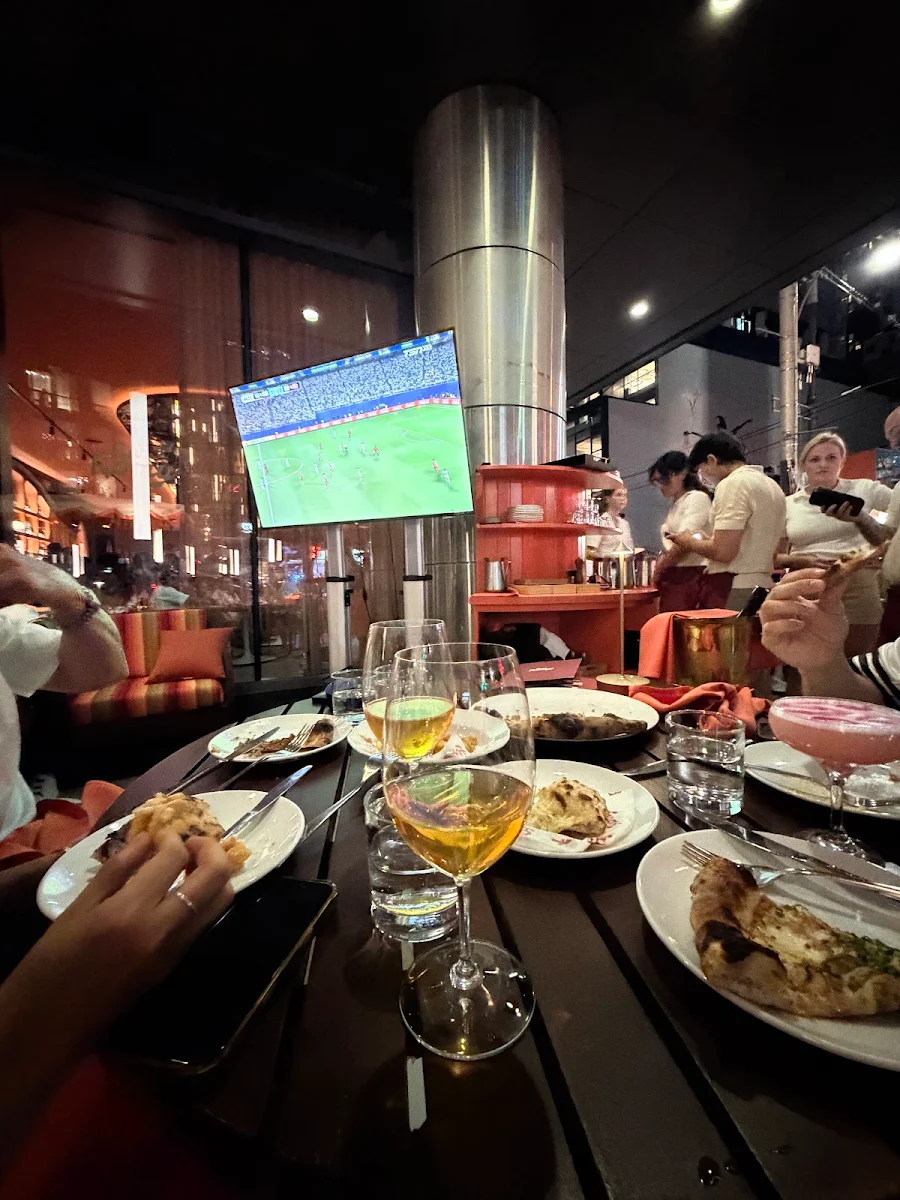 Food & drink, Bar Romy