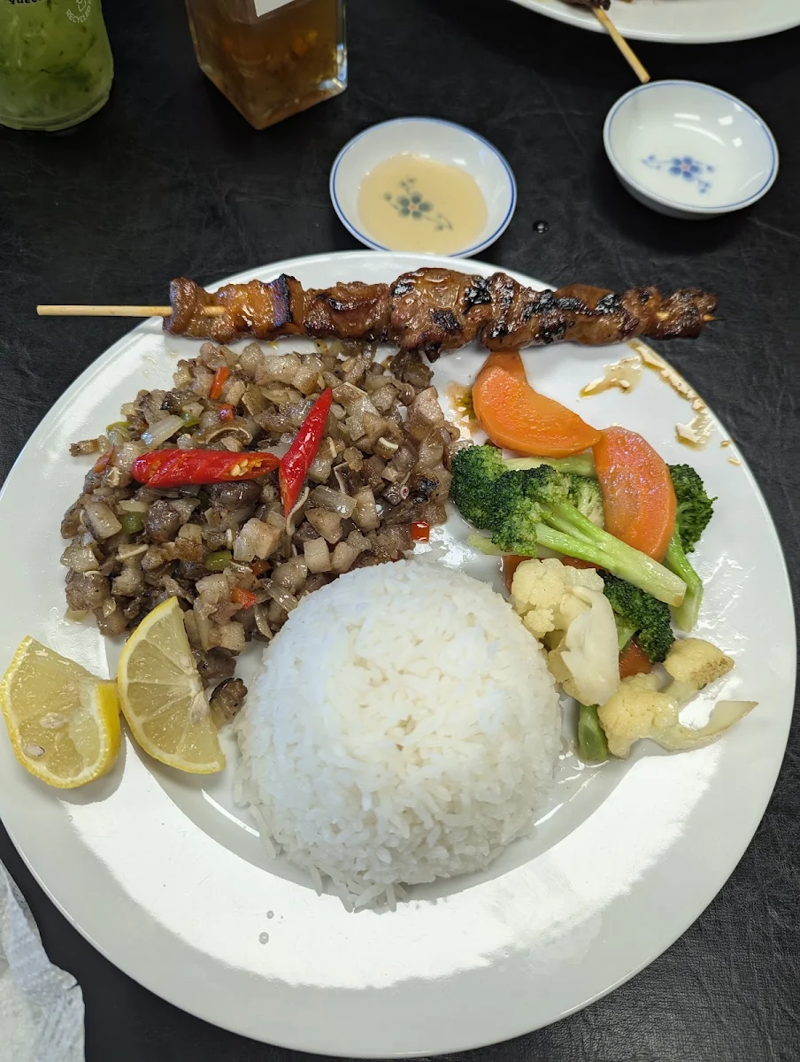 Food & drink, Giga's Pinoy Carinderia