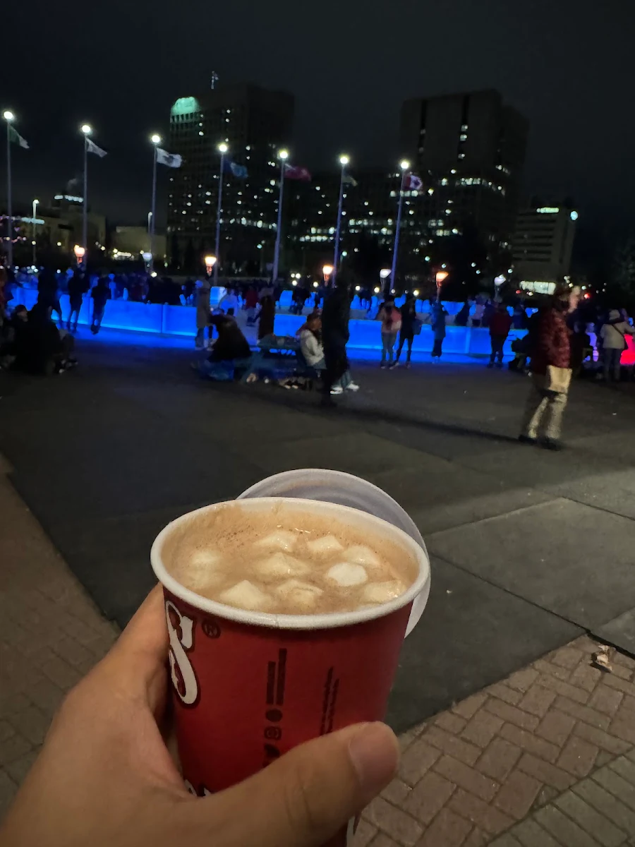 Food & drink, BeaverTails Winter Store