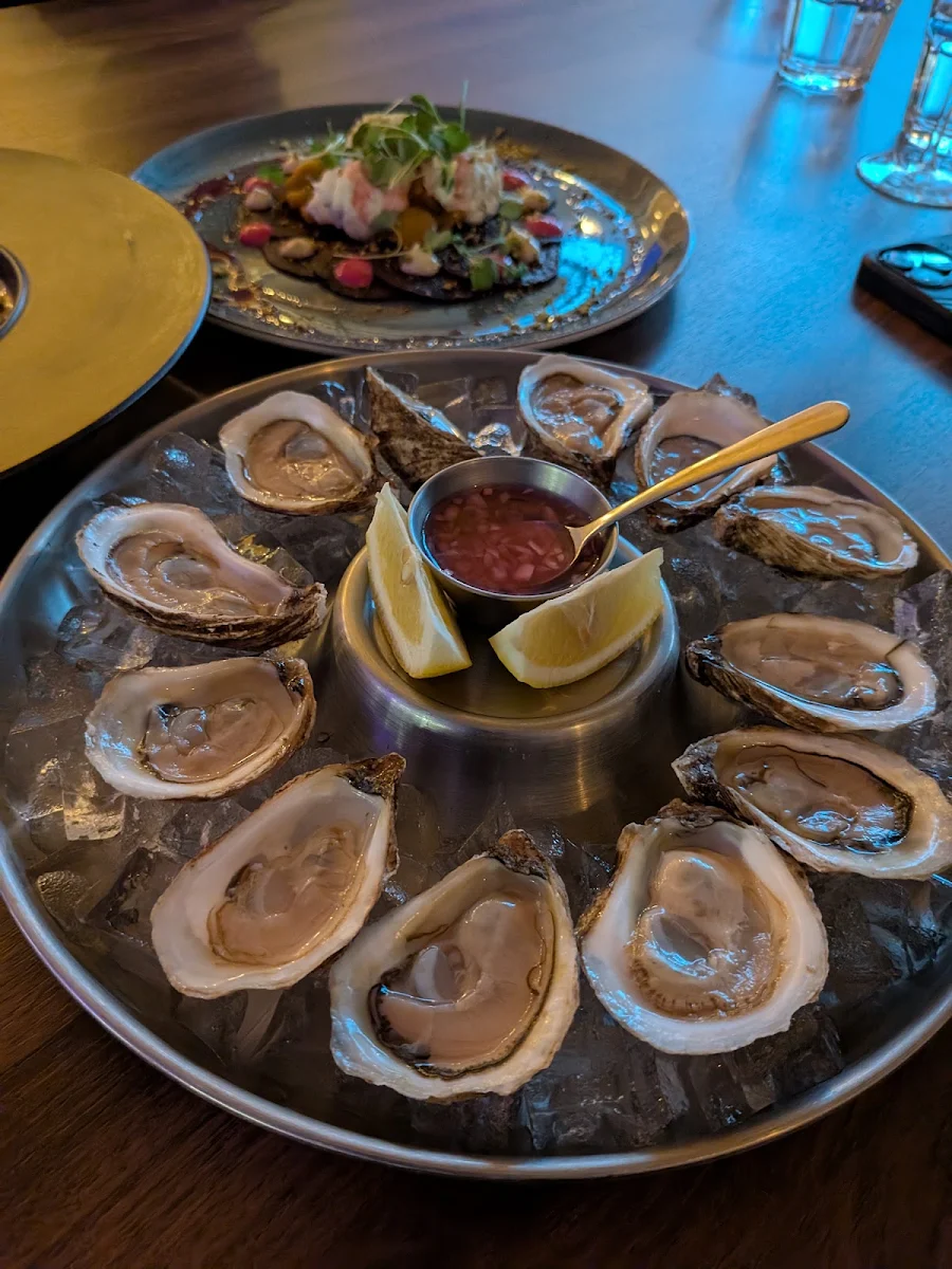 Food & drink, Pura Vida Bistro