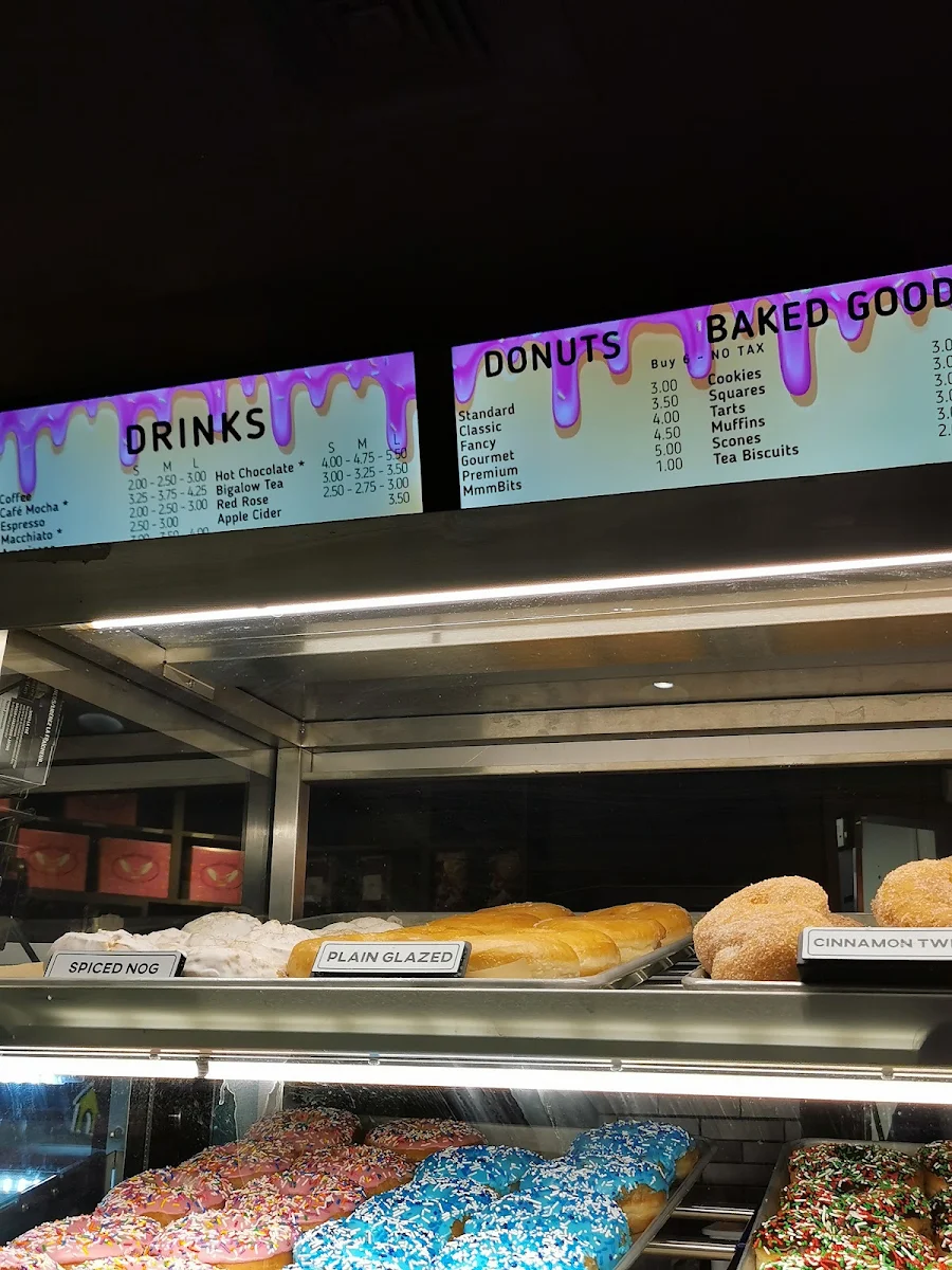 Vibe, Mmm Donuts • Café & Bakery