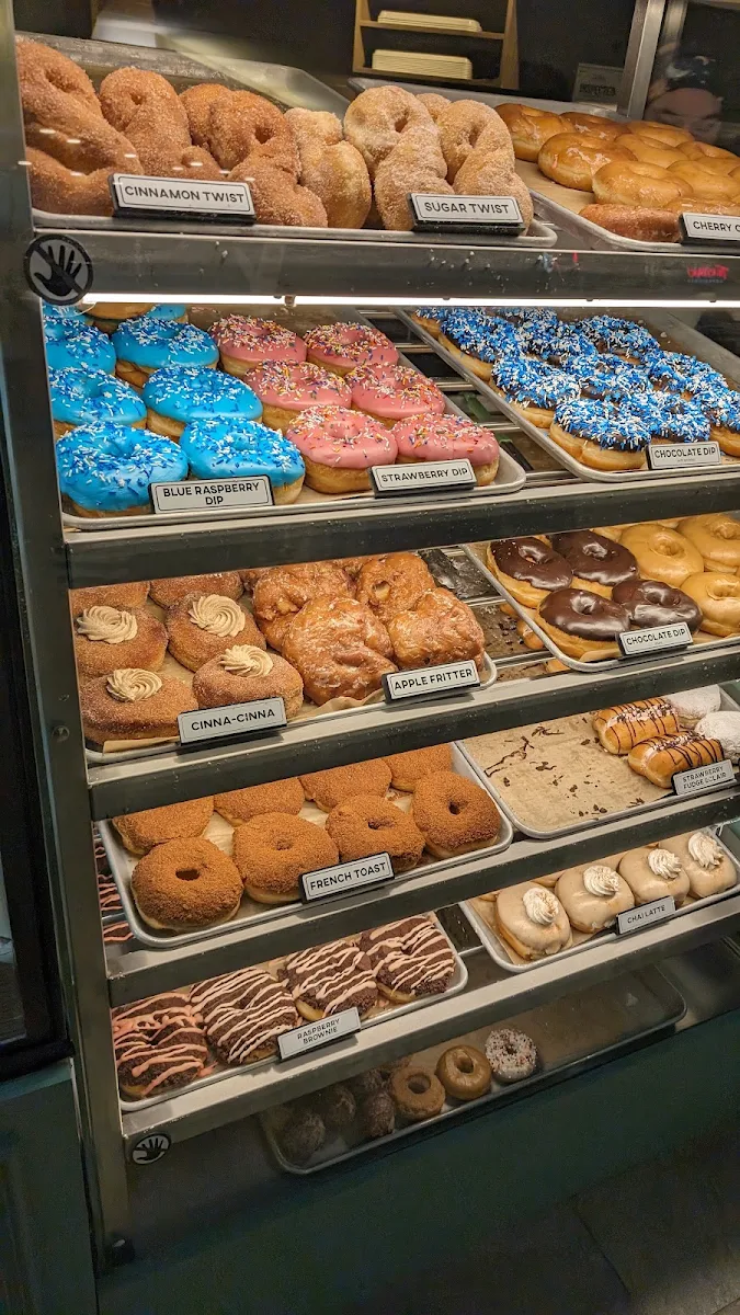 Vibe, Mmm Donuts • Café & Bakery
