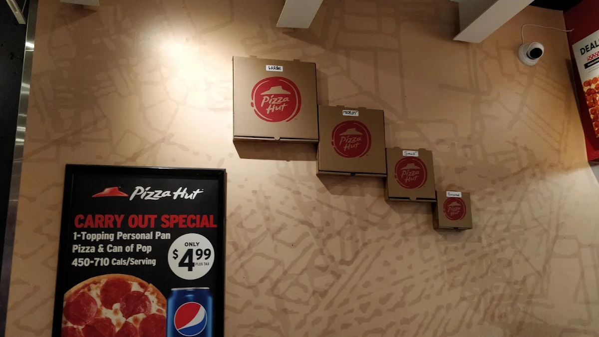 Menu, Pizza Hut