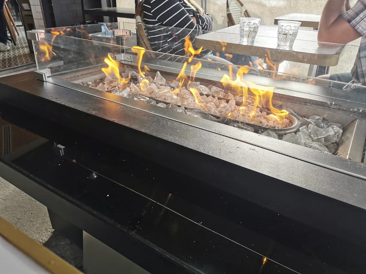 Vibe, Pizzéria NO.900