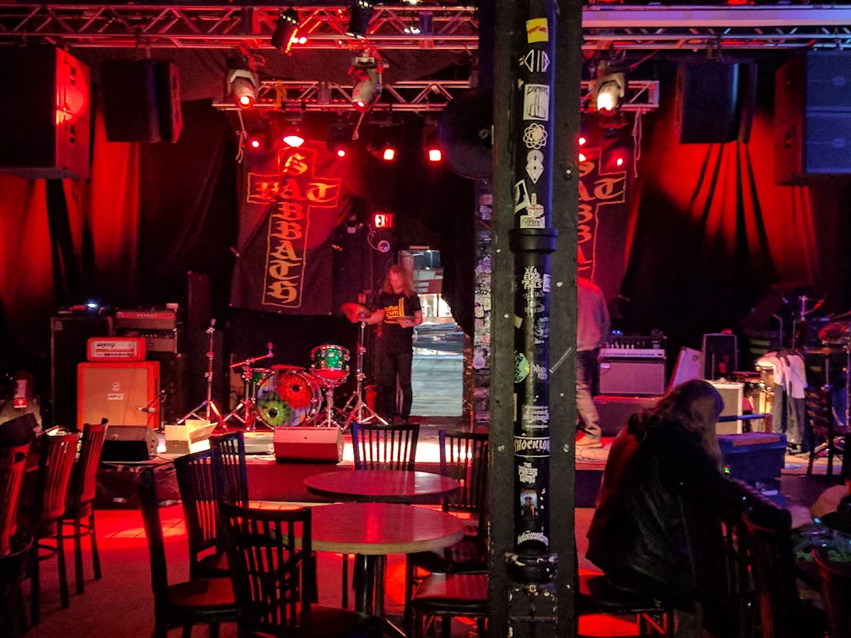 Vibe, The Vat Pub