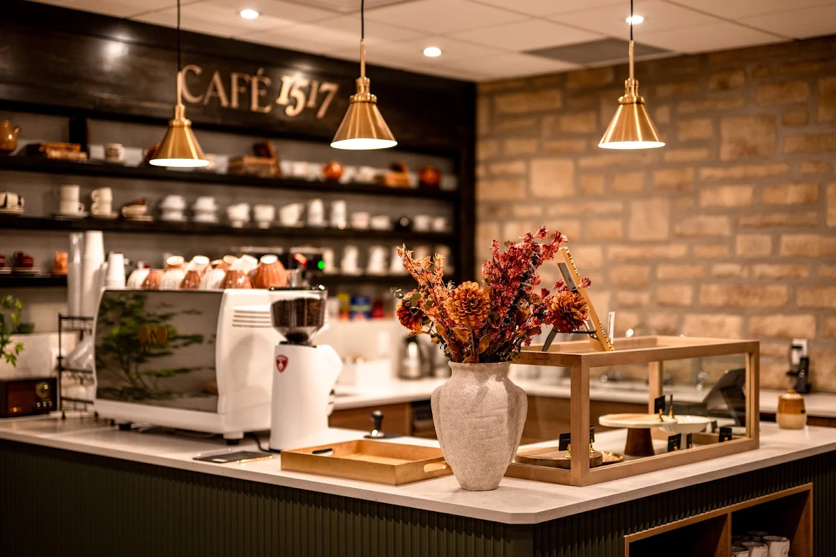 Vibe, Cafe 1517