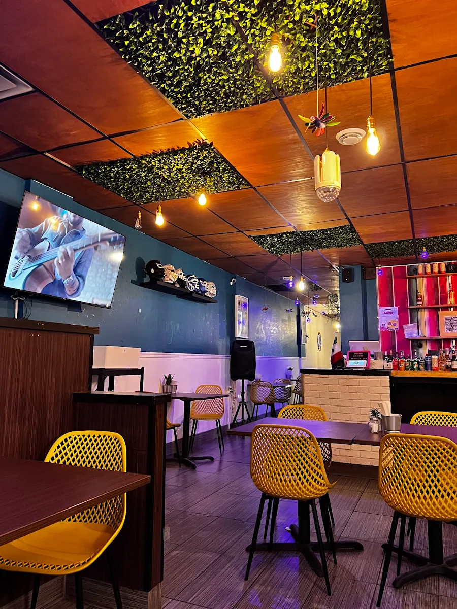 Vibe, Jalisco Tacos & Drinks