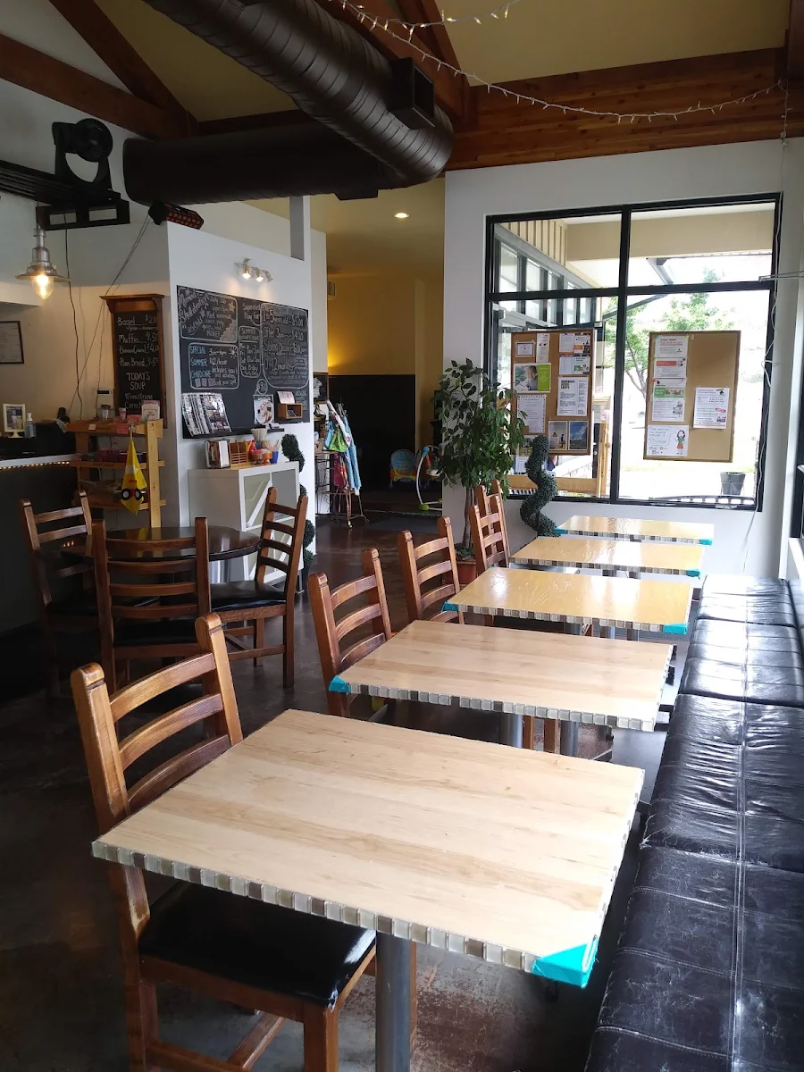 Vibe, Sweet Home Cafe