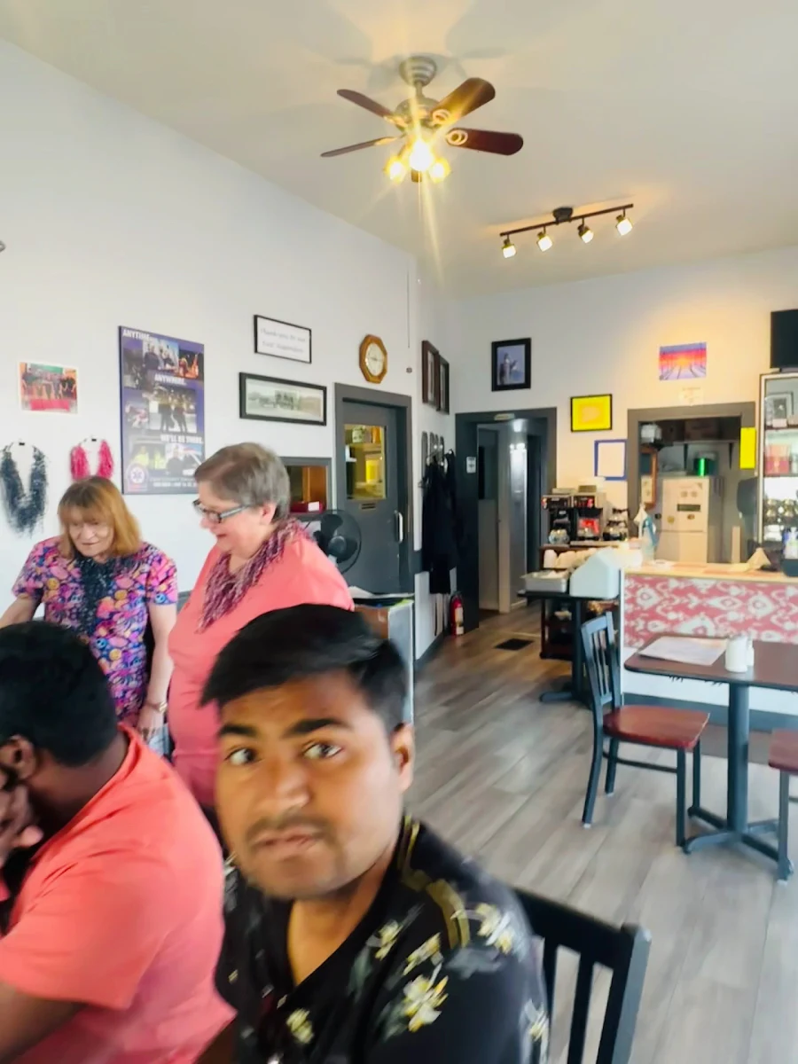 Vibe, Sunshine diner