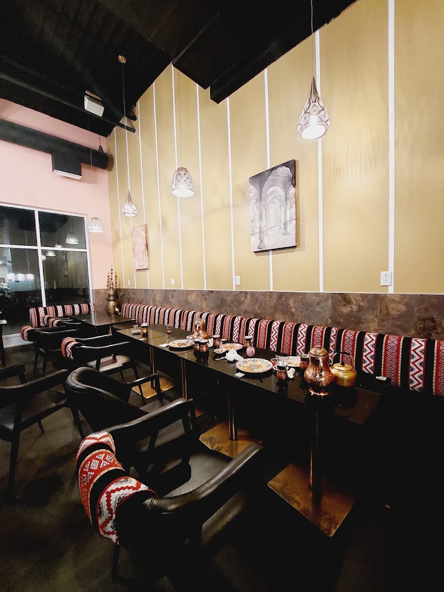 Vibe, Al Basha Restaurant & Cafe