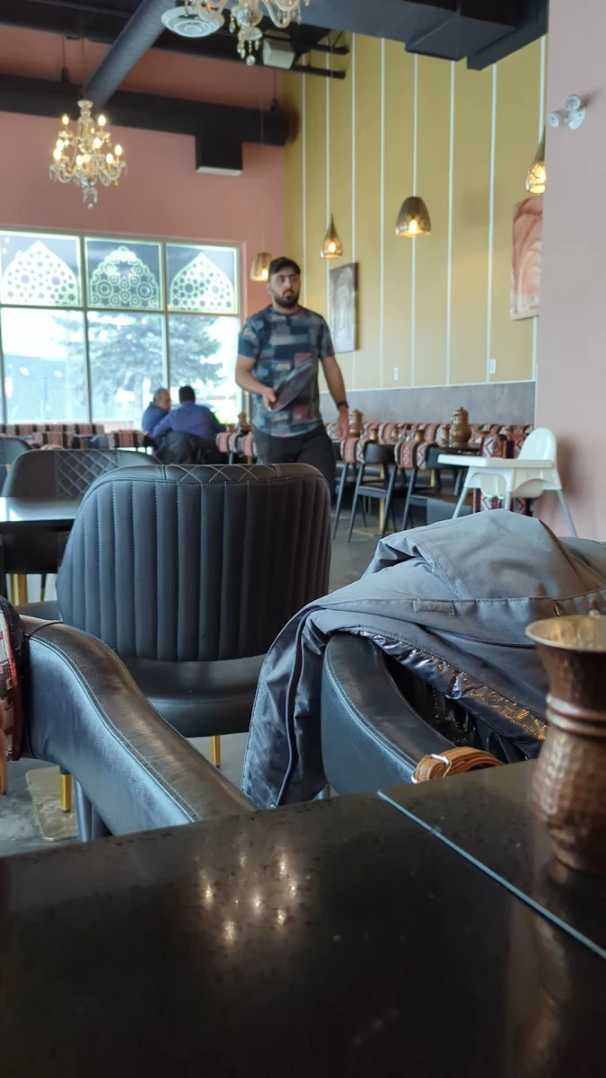 Vibe, Al Basha Restaurant & Cafe