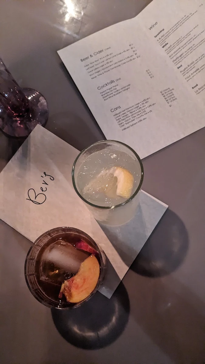 Menu, Bev's
