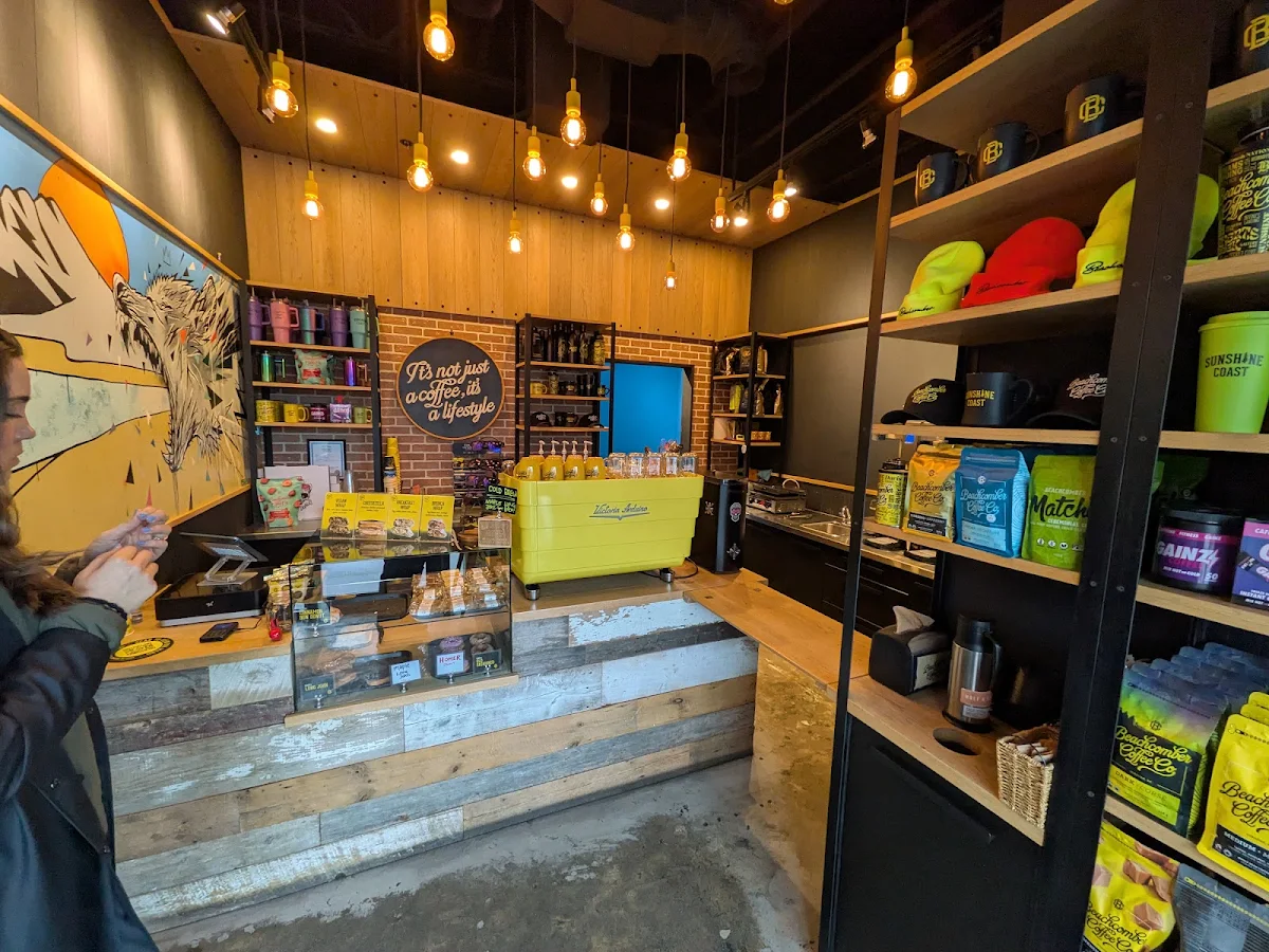 Vibe, Beachcomber Coffee - Sunnycrest Mall