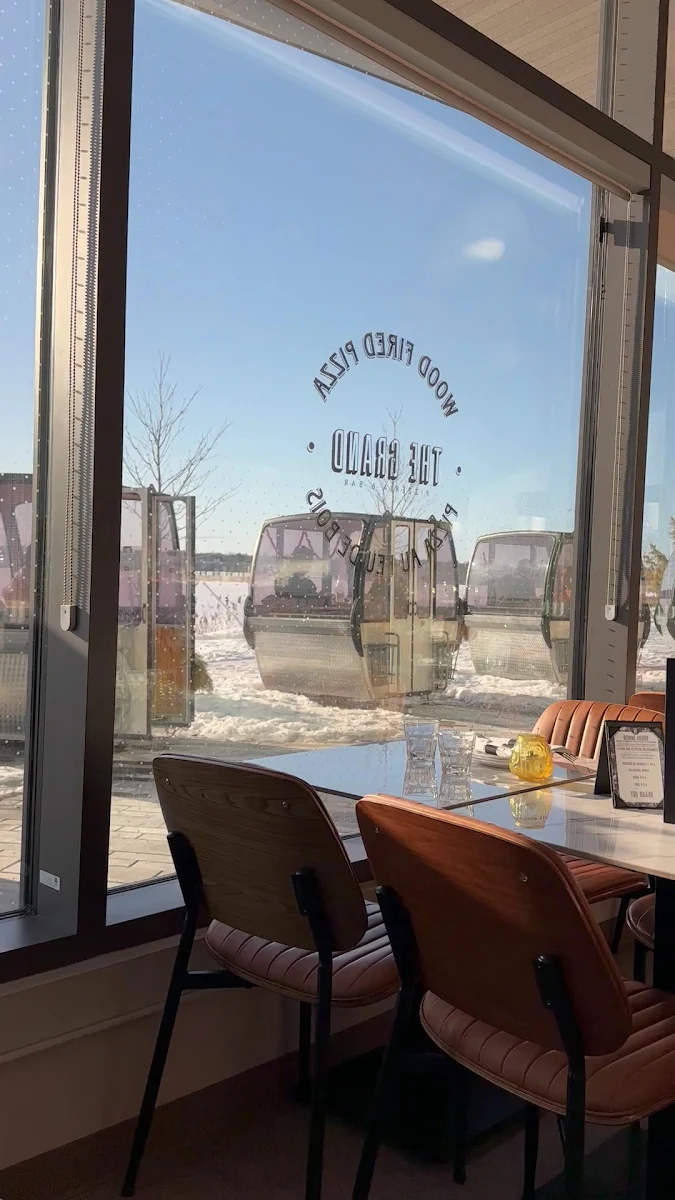 Vibe, Westboro Beach Cafe