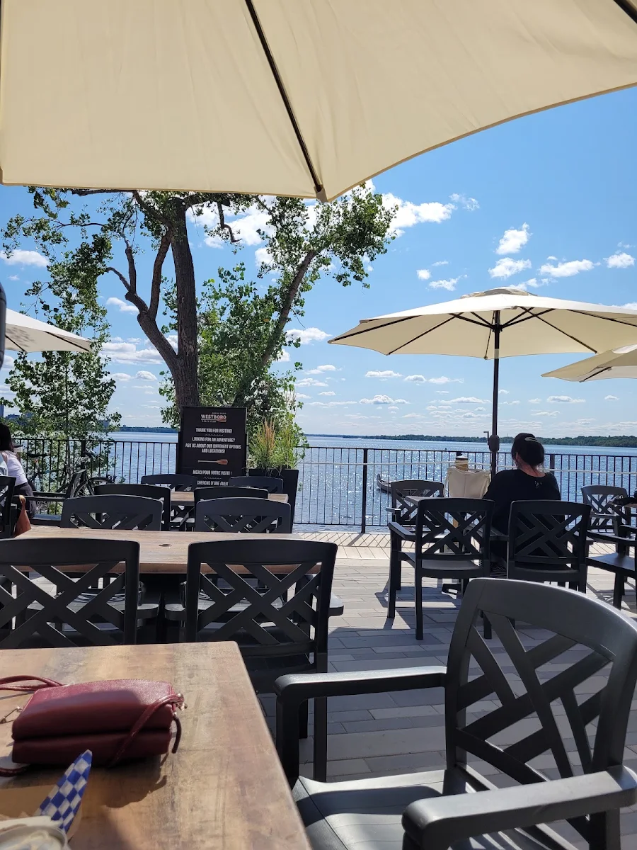 Vibe, Westboro Beach Cafe
