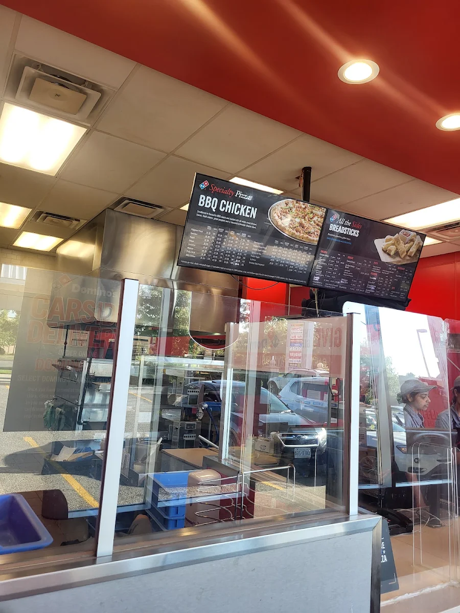 Vibe, Domino's Pizza