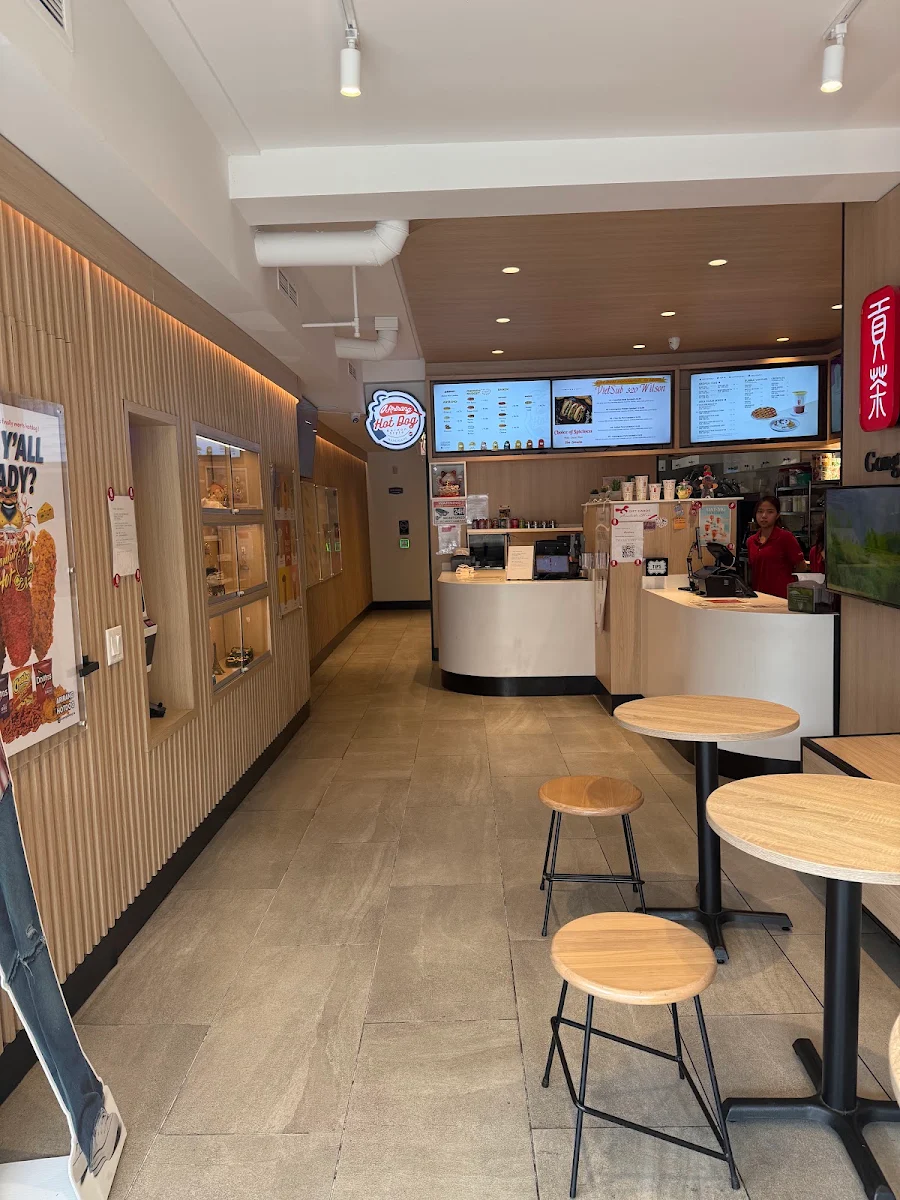 Vibe, Gong cha and Arirang Hotdog Wilson