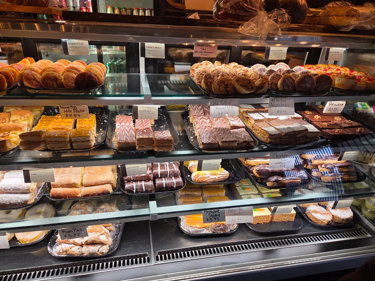 Vibe, Nova Era Bakery & Pastry