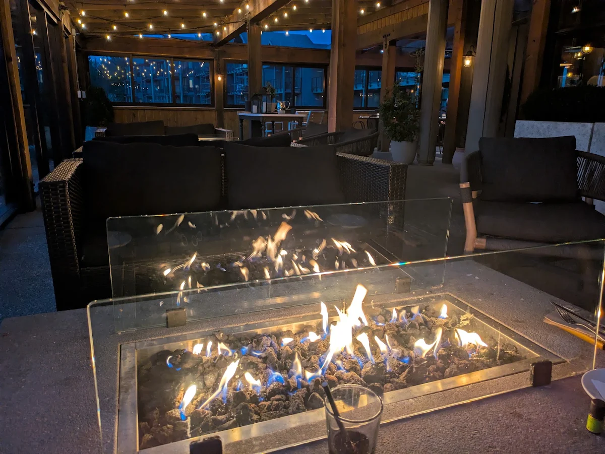 Vibe, Browns Socialhouse Tofino