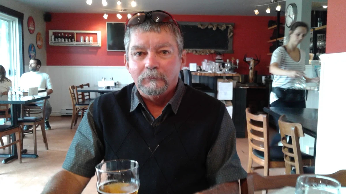 Vibe, Le Sainte-Emmélie resto-pub