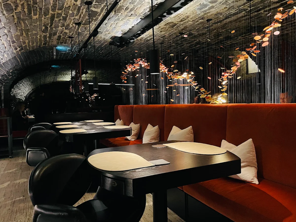 Vibe, Restaurant Tanière³