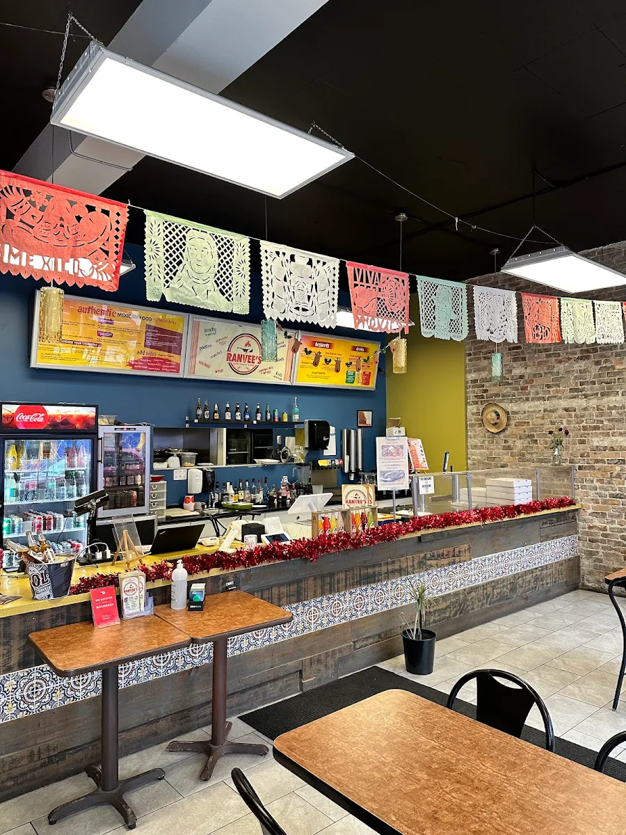 Vibe, Taco Sol (Ranvee’s Eatery)