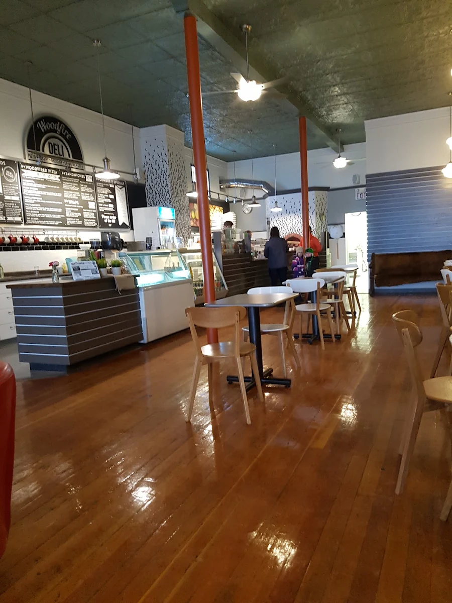 Vibe, Woodfire Deli