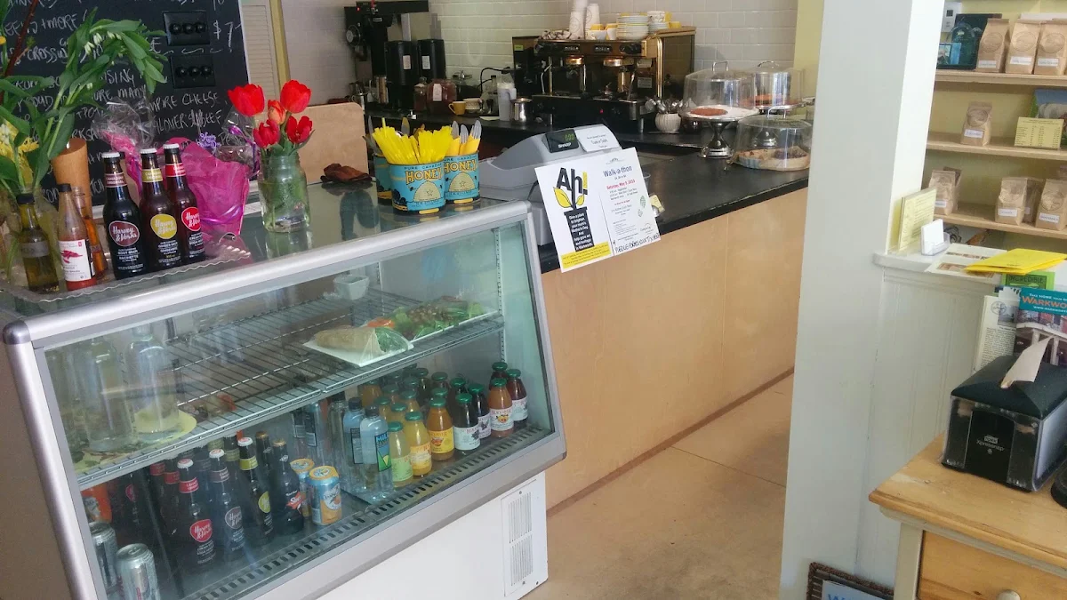 Vibe, K Okay Café & Roasters