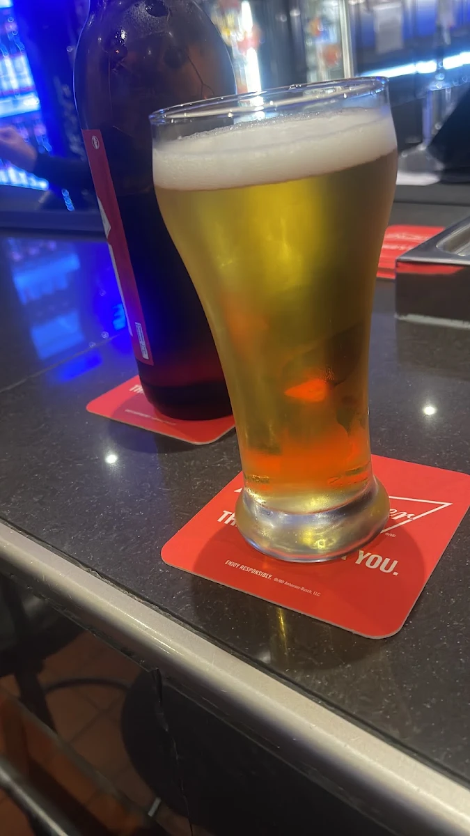 Food & drink, Pub Paré