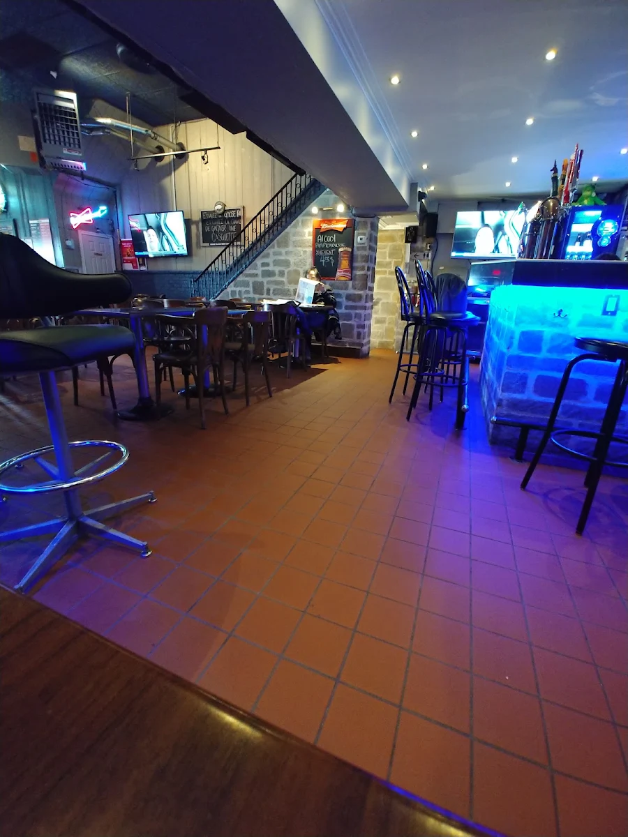 Vibe, Pub Paré