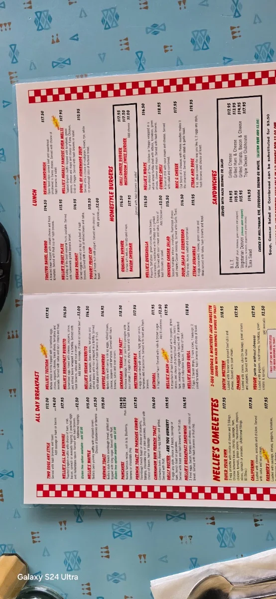 Menu, Nellie’s On 90th