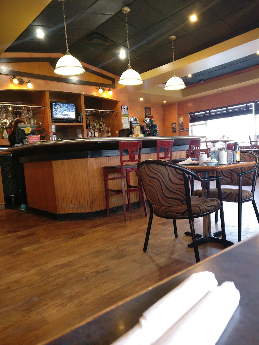 Vibe, Smitty's Restaurant & Lounge - Grande Prairie