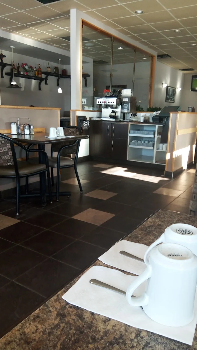 Vibe, River Rock Grill