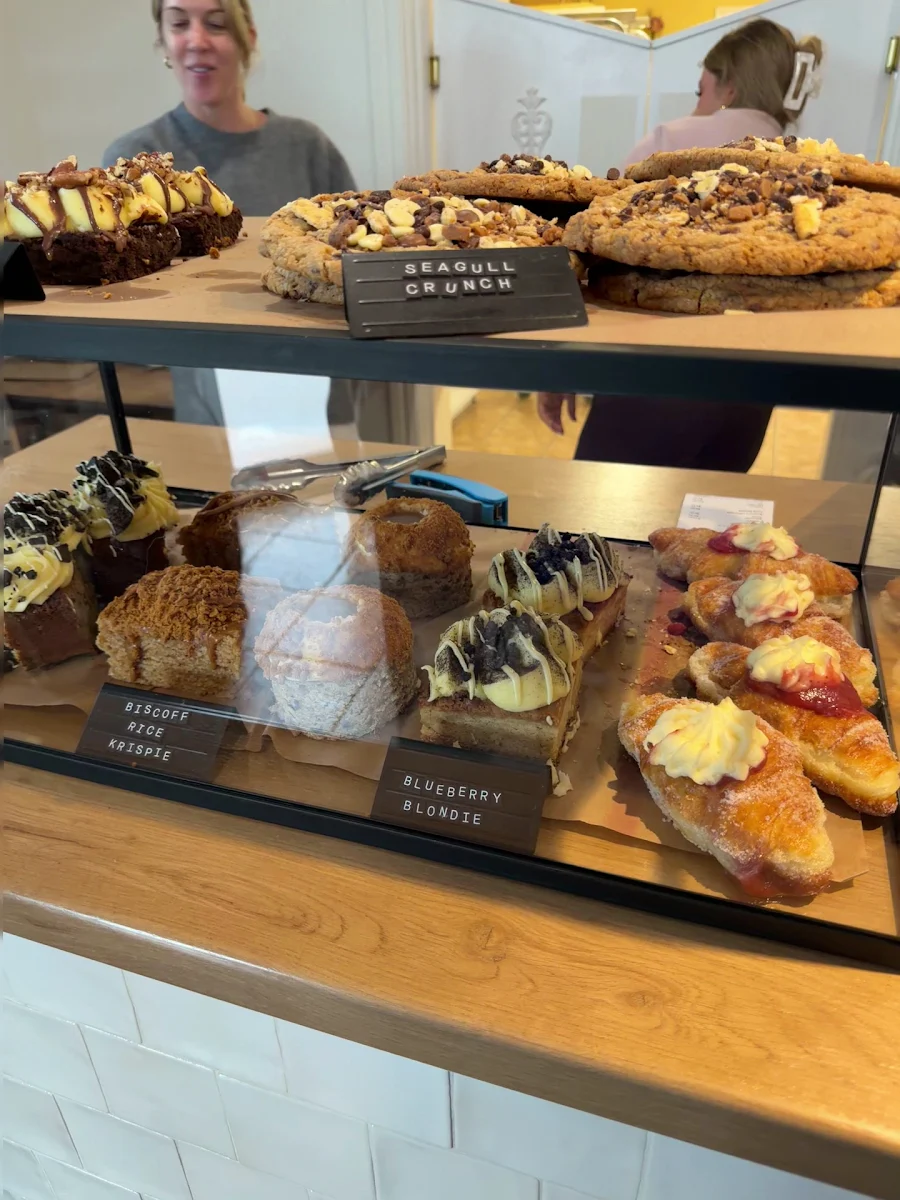 Vibe, Seagull Bakery & Café
