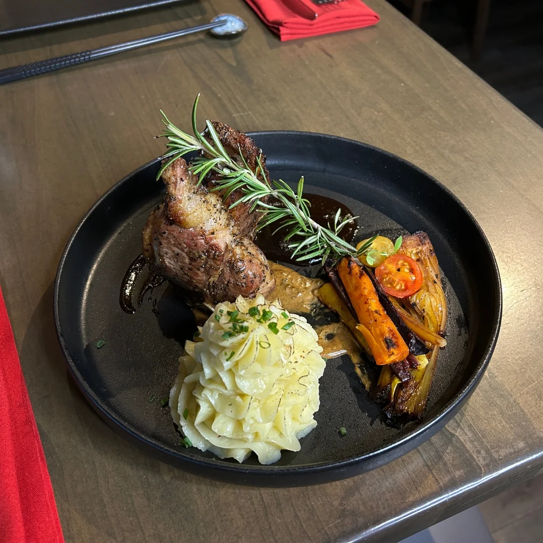 Food & drink, Prime Steak + Raw Bar