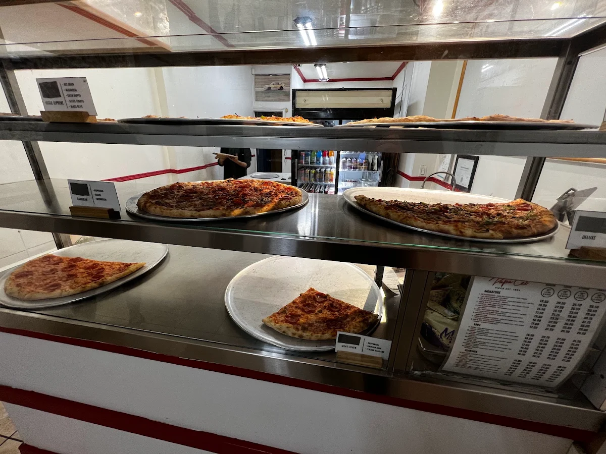 Vibe, Cora Pizza
