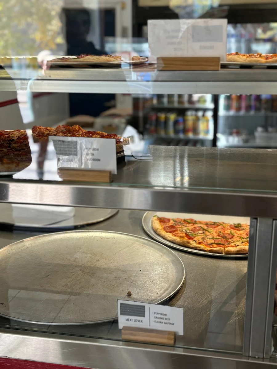 Vibe, Cora Pizza