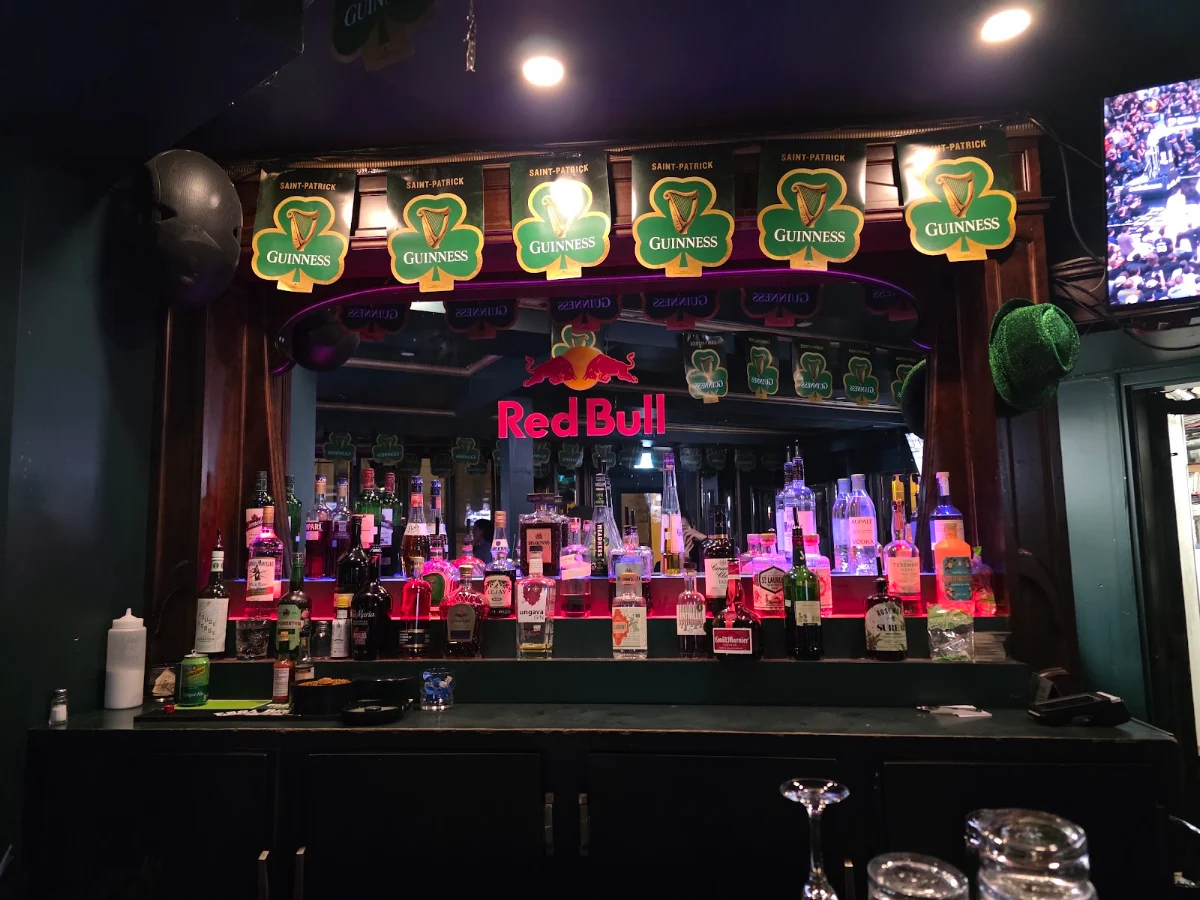 Vibe, Pub St-Patrick