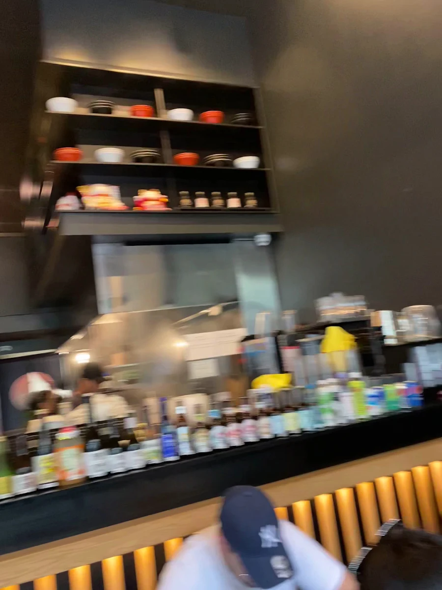 Vibe, Sansotei Ramen Sainte-Catherine