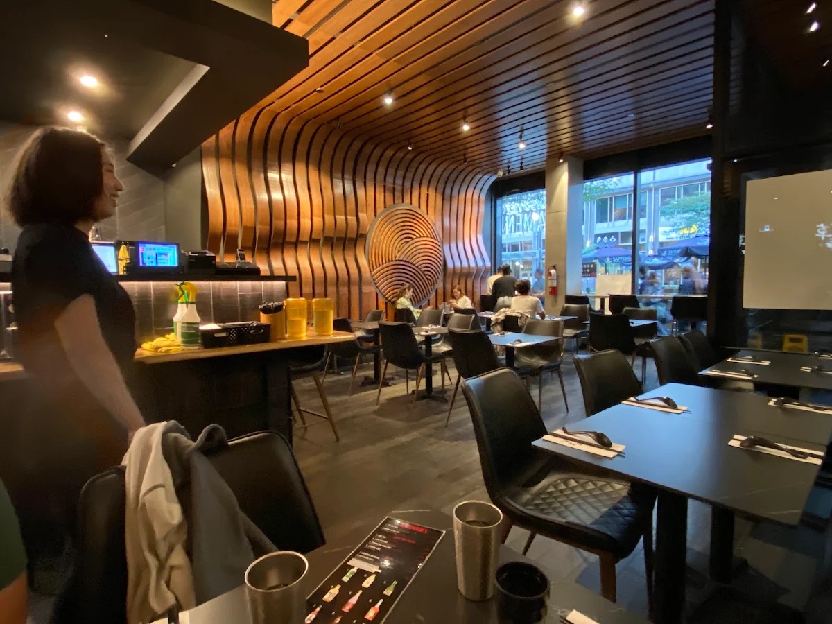 Vibe, Sansotei Ramen Sainte-Catherine