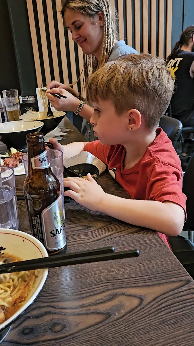 Vibe, Sansotei Ramen Sainte-Catherine